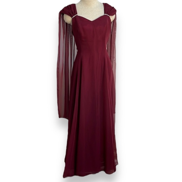 Michaelangelo Dresses & Skirts - Michaelangelo Burgundy Dress Chiffon Wide Strap Dramatic Shoulder Trains Size 10